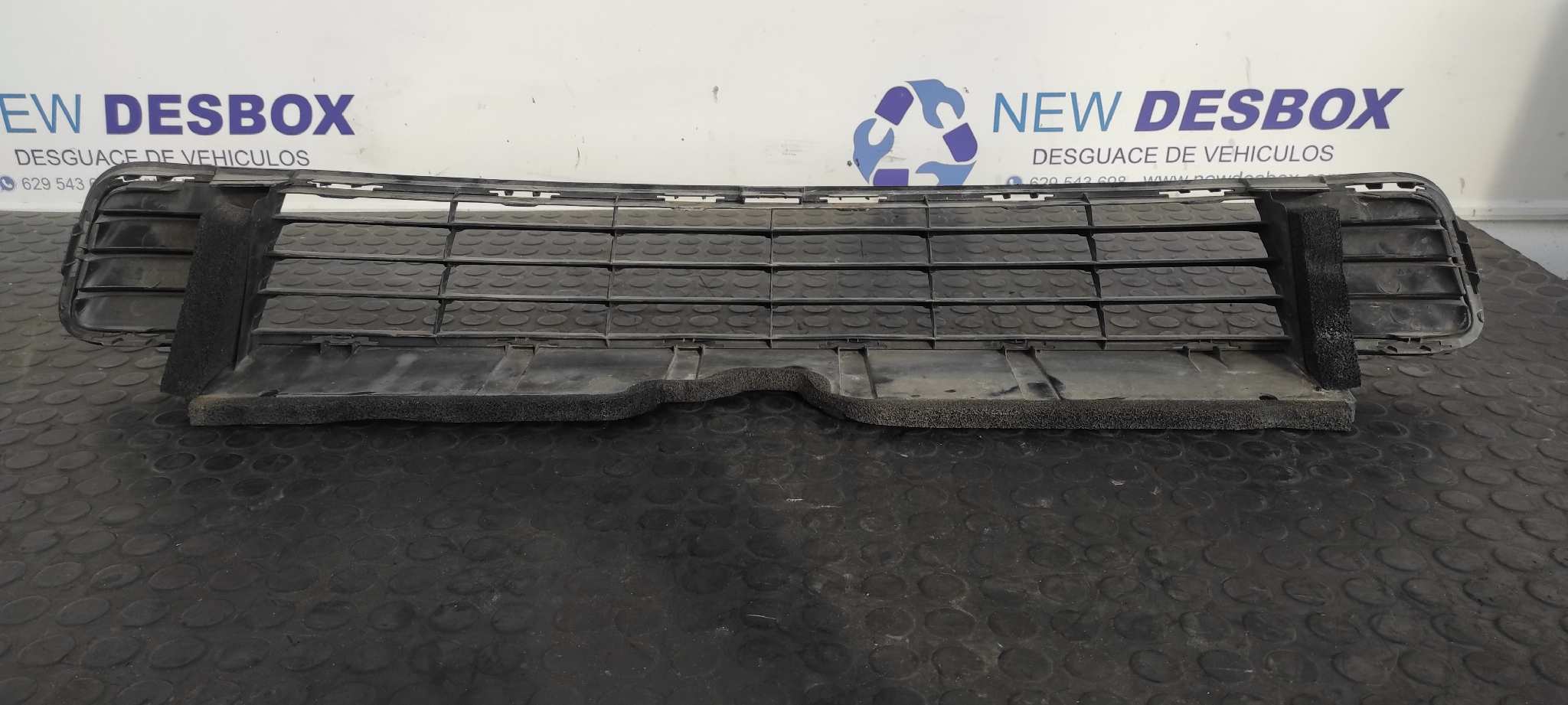 REJILLA PARAGOLPES CENTRAL TOYOTA PRIUS (NHW30) - vista 8