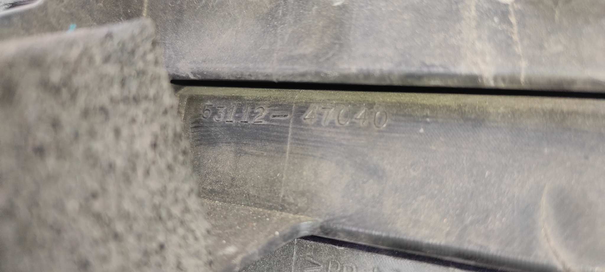 REJILLA PARAGOLPES CENTRAL TOYOTA PRIUS (NHW30) - vista 7