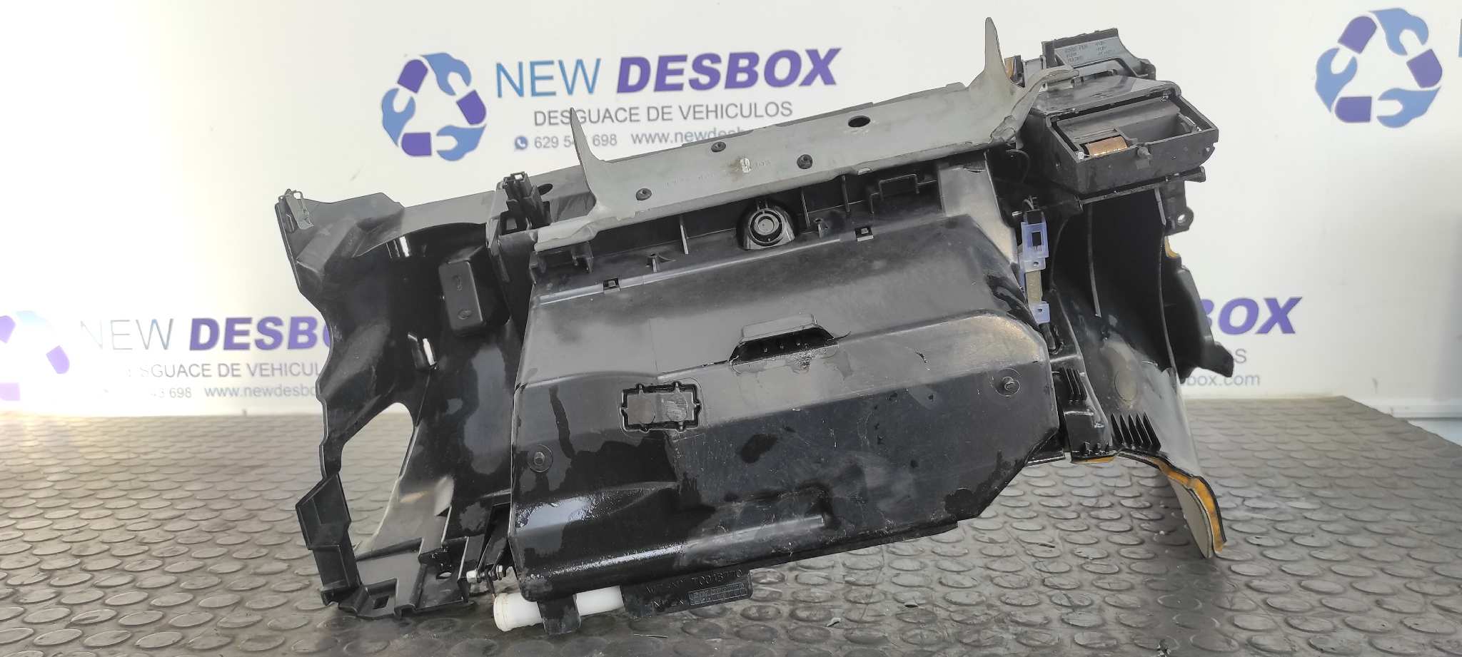 GUANTERA MERCEDES-BENZ CLASE E (W211) BERLINA - vista 2