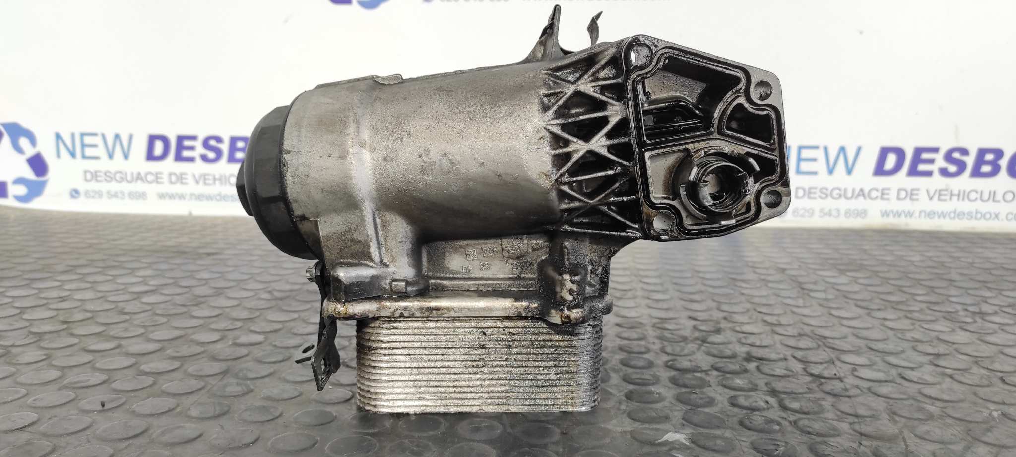 SOPORTE FILTRO ACEITE MERCEDES CLASE G (W463) - vista 7