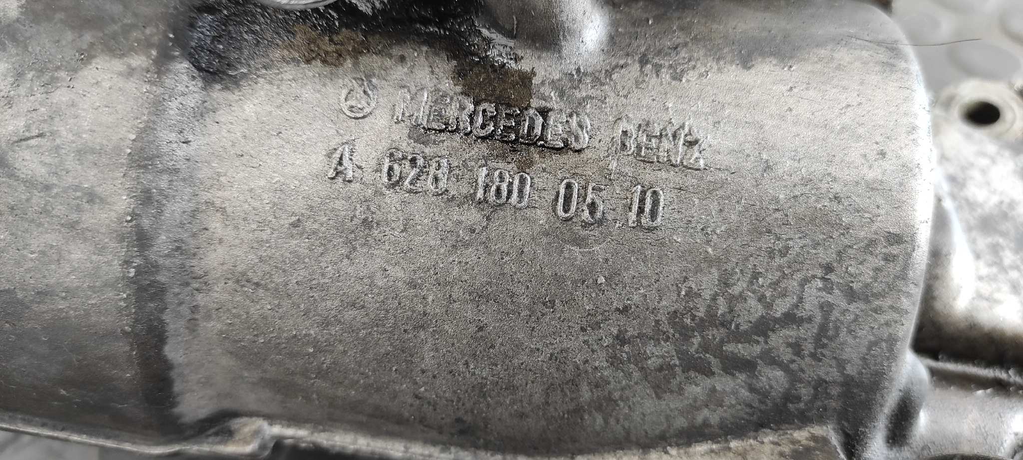 SOPORTE FILTRO ACEITE MERCEDES CLASE G (W463) - vista 4