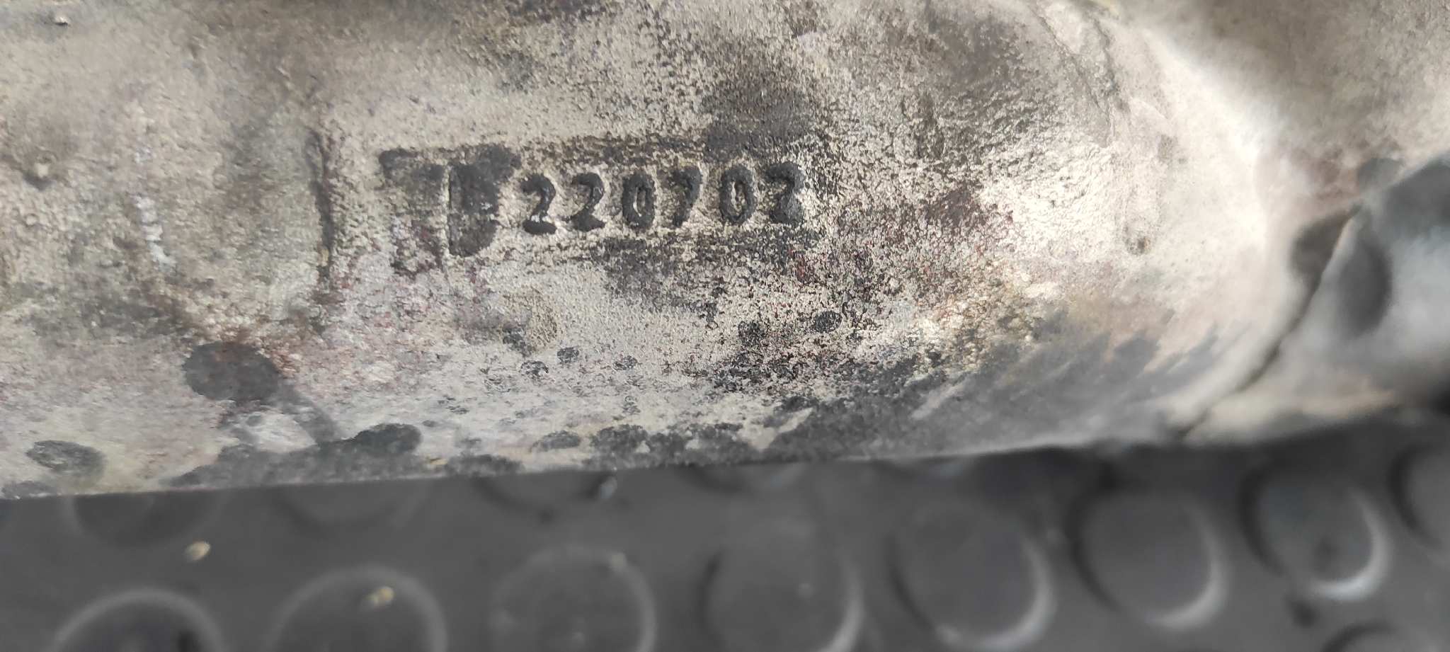 COLECTOR ESCAPE MERCEDES CLASE G (W463) - vista 4