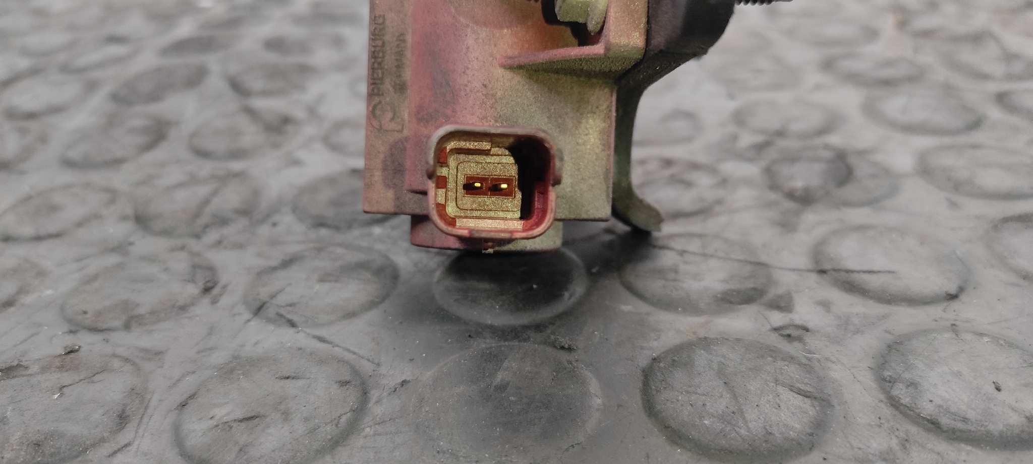 VALVULA AIRE ADICIONAL PEUGEOT 407 SW - vista 6