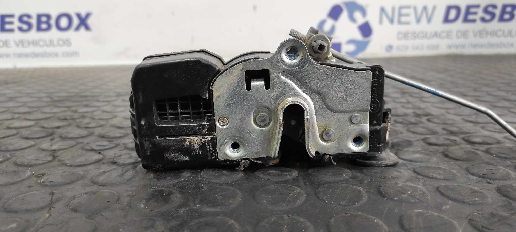 CERRADURA PUERTA TRASERA DERECHA CHEVROLET CAPTIVA - vista 4