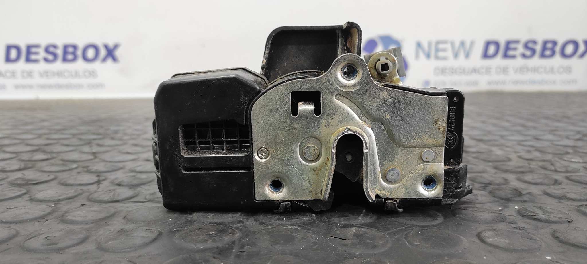 CERRADURA PUERTA DELANTERA DERECHA CHEVROLET CAPTIVA - vista 4