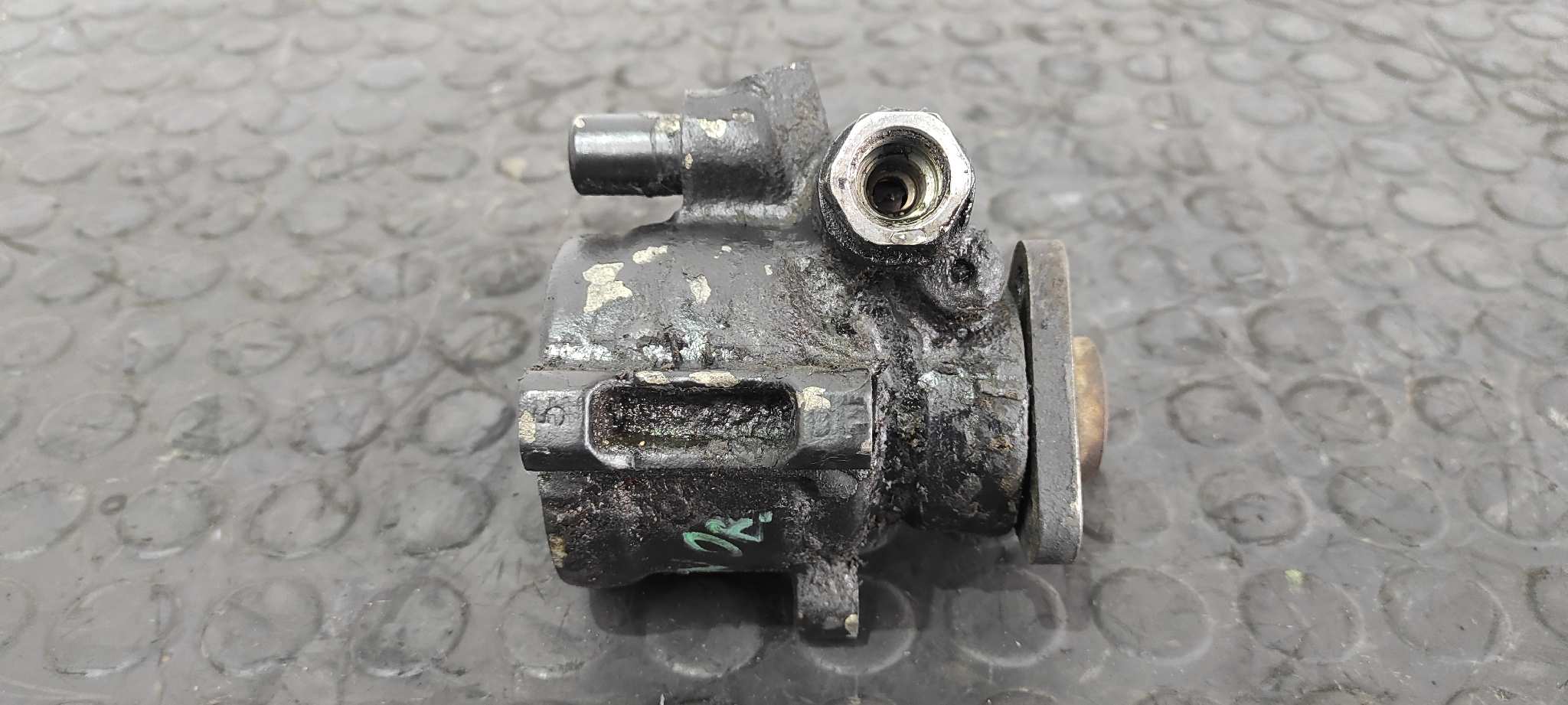 BOMBA DIRECCION FORD SCORPIO BERL./TURNIER - vista 6