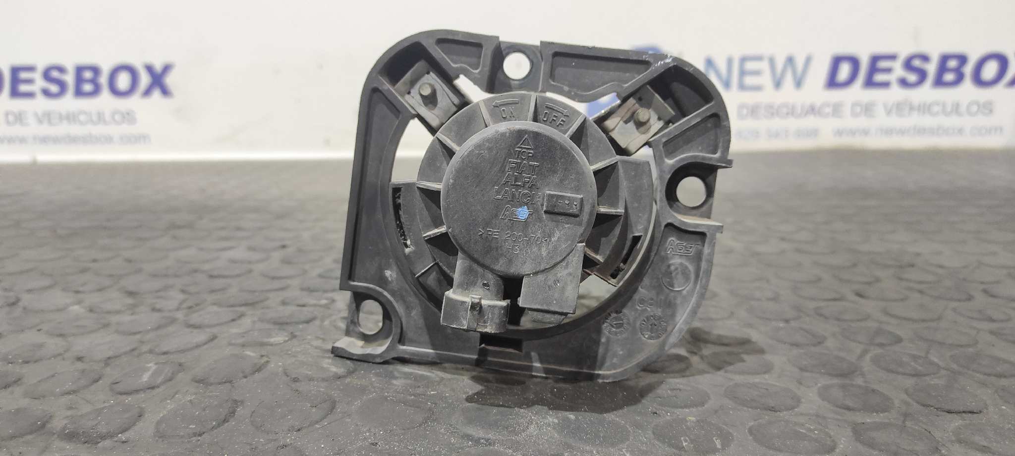 FARO ANTINIEBLA DERECHO FIAT NUOVA 500 (150) - vista 5