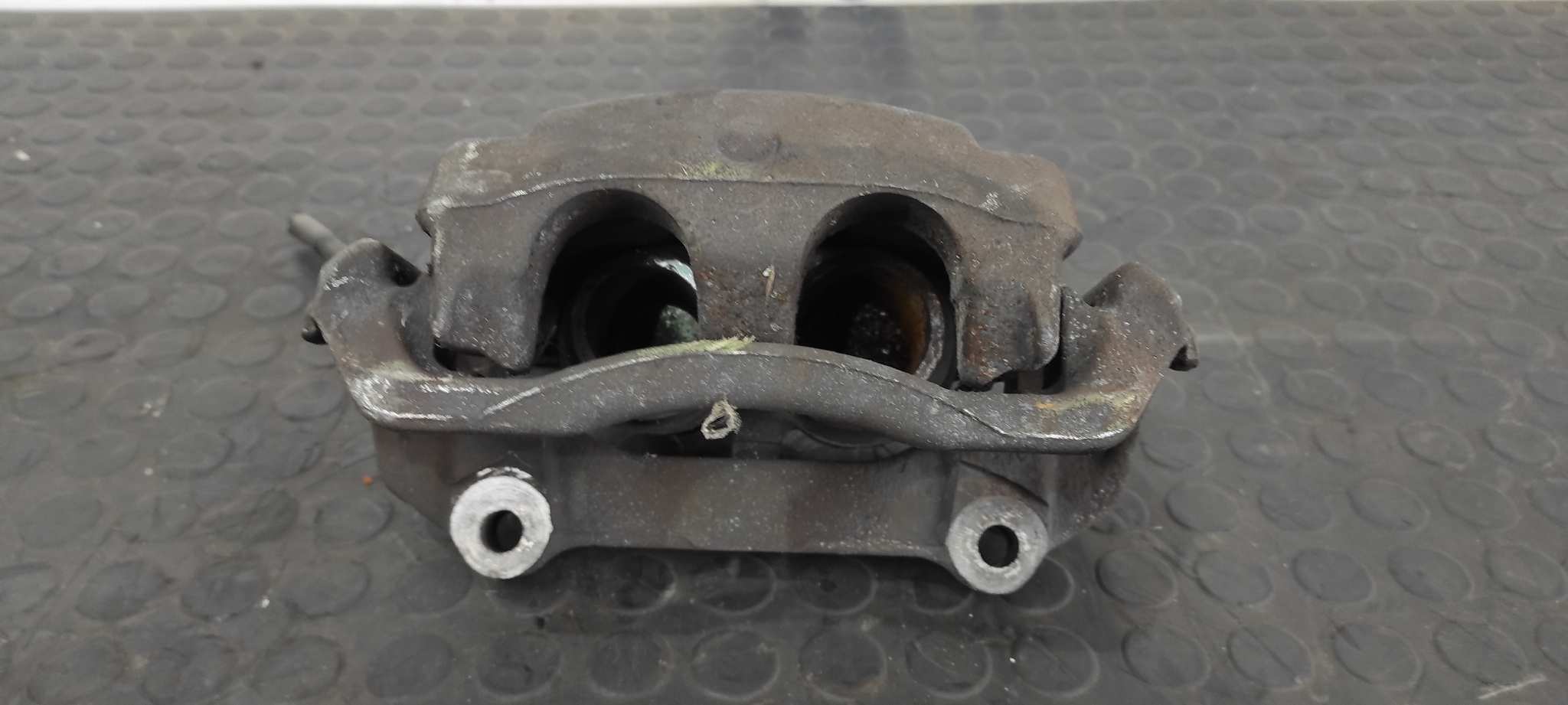 PINZA DE FRENO DELANTERA DERECHA OPEL VIVARO FURGÓN/COMBI (07.2006 =>) - vista 3