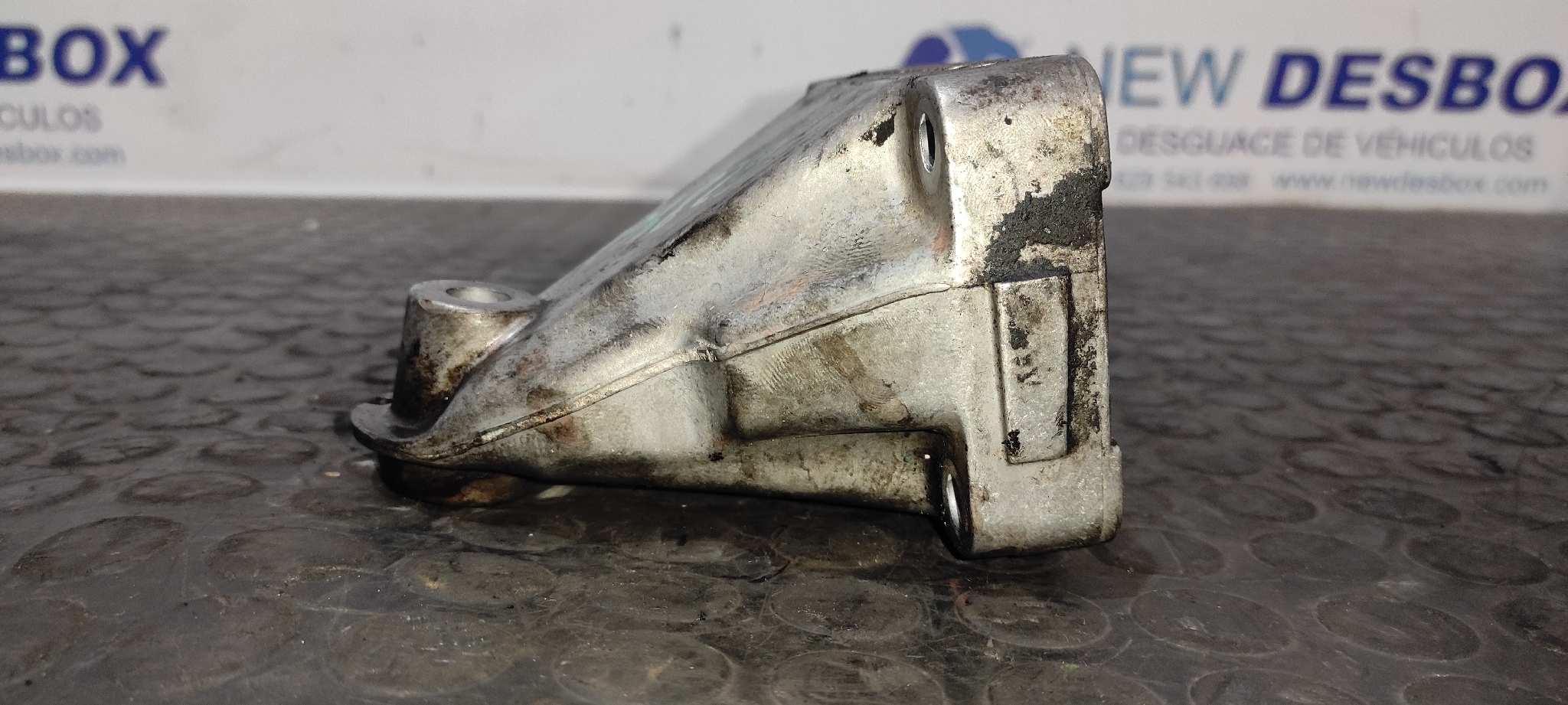 SOPORTE MOTOR MERCEDES CLASE G (W463) - vista 2