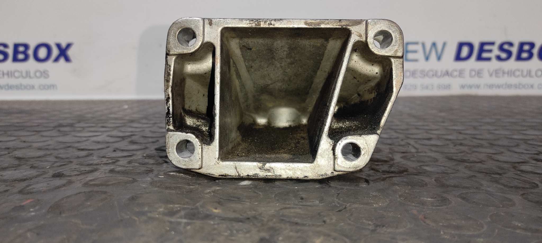 SOPORTE MOTOR MERCEDES CLASE G (W463) - vista 4