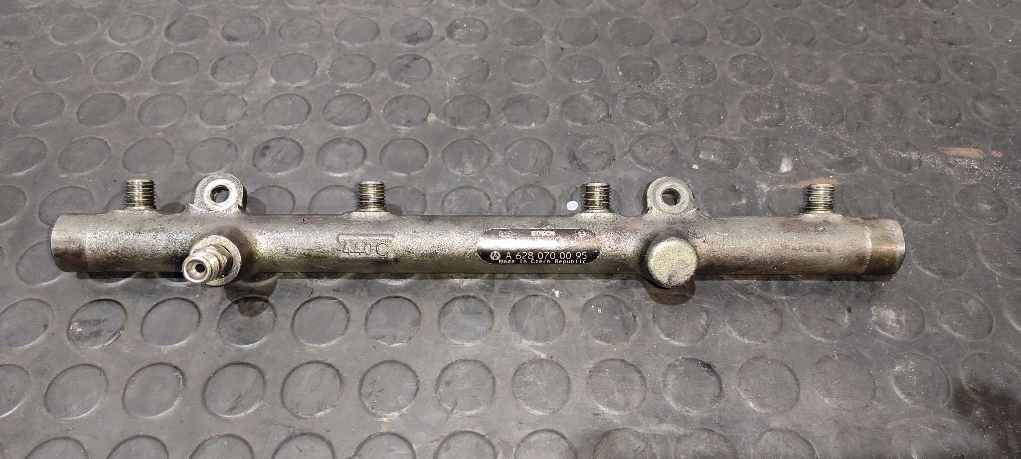 RAMPA INYECTORA MERCEDES-BENZ CLASE G (W463)