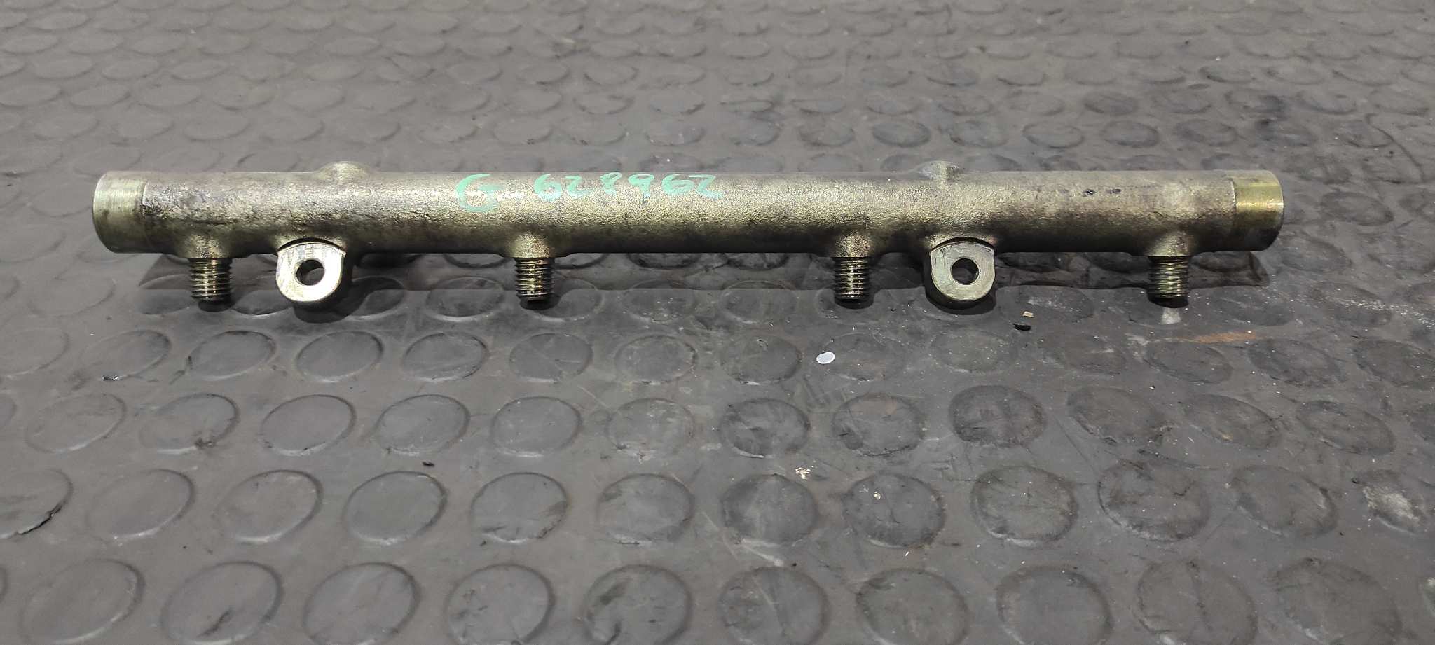 RAMPA INYECTORA MERCEDES-BENZ CLASE G (W463) - vista 3