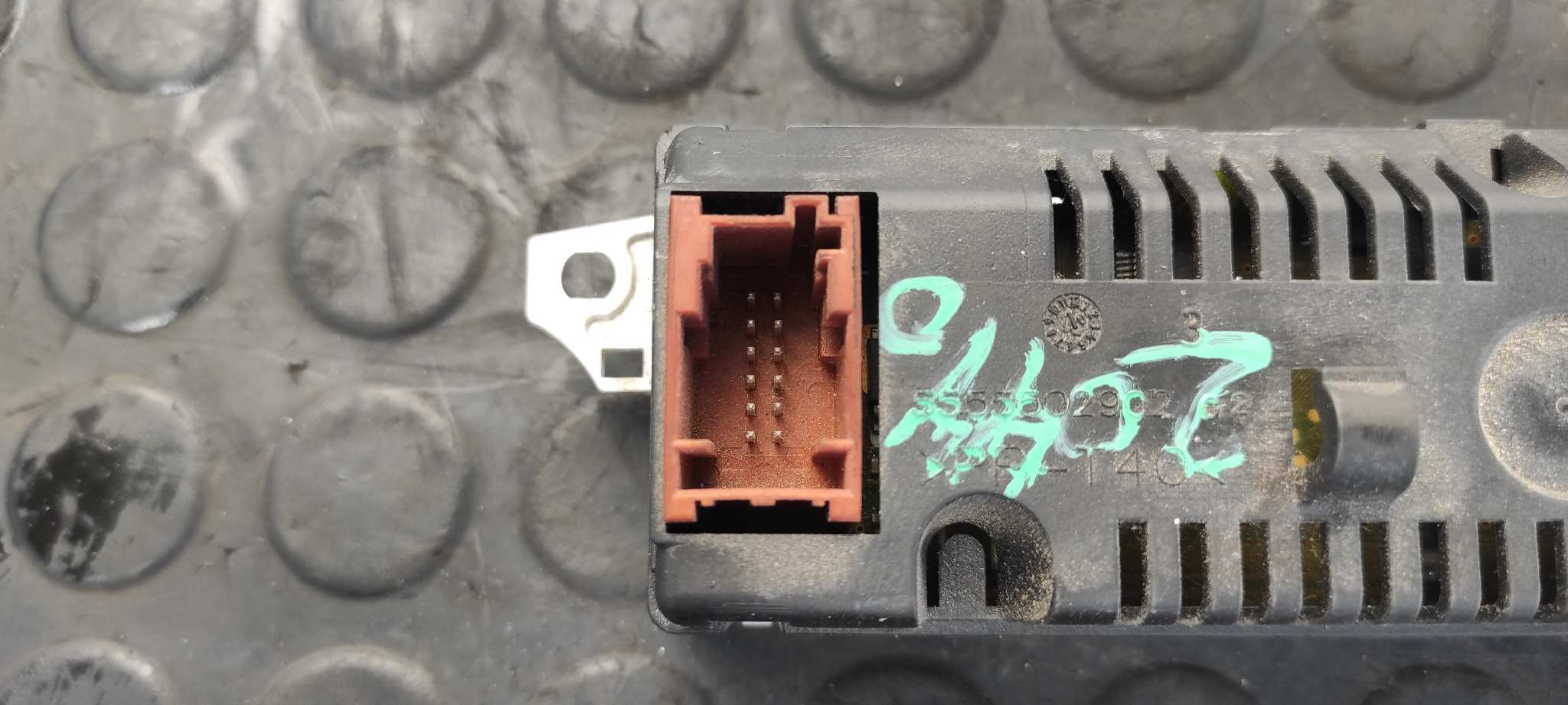 PANTALLA MULTIFUNCION PEUGEOT 207 - vista 3