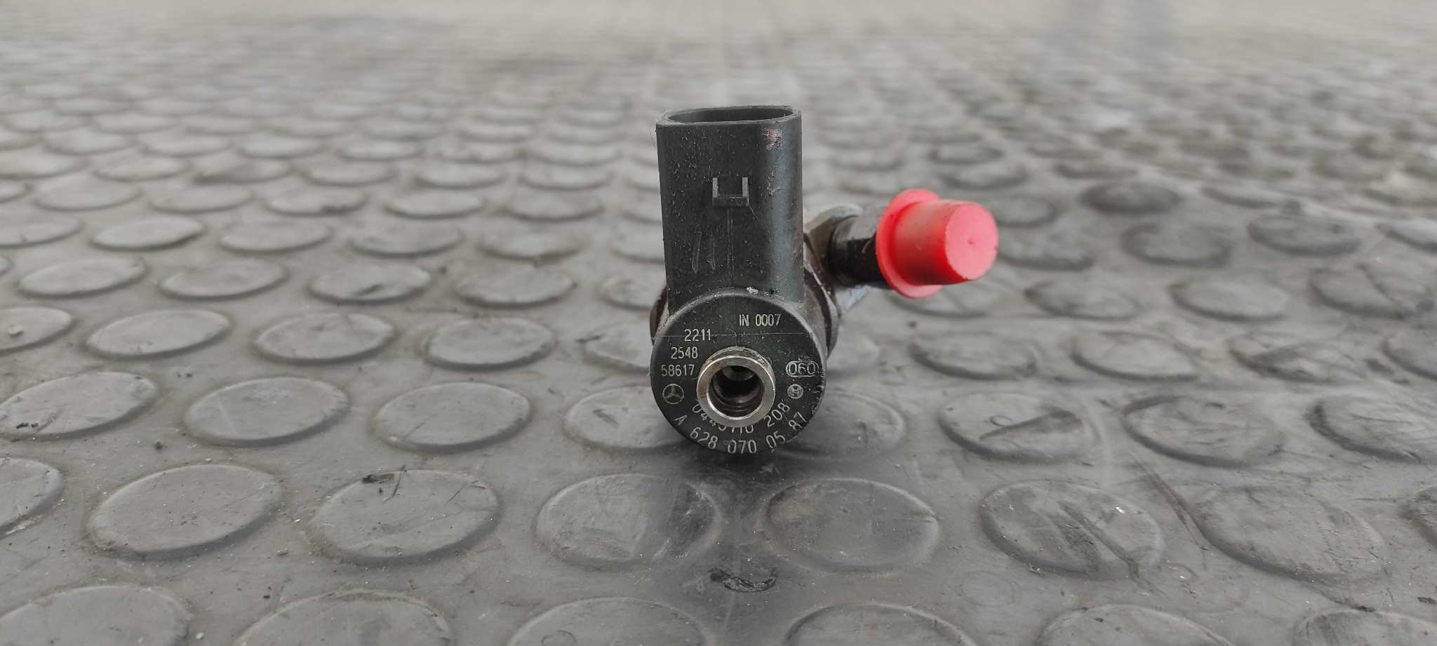 INYECTOR MERCEDES-BENZ CLASE G (W463) - vista 2