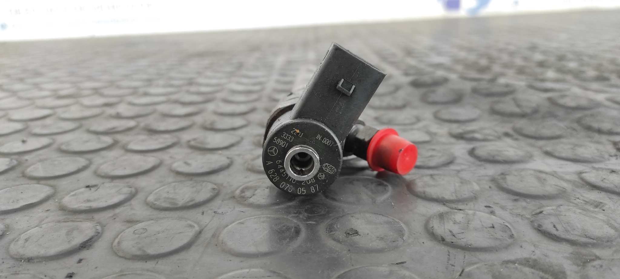 INYECTOR MERCEDES-BENZ CLASE G (W463) - vista 2