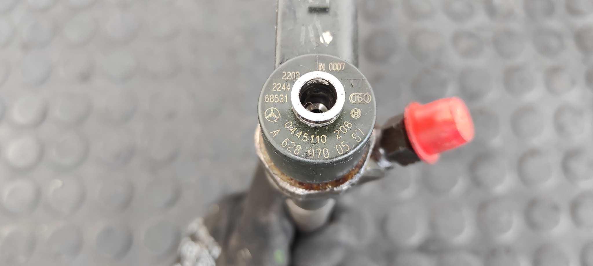 INYECTOR MERCEDES-BENZ CLASE G (W463) - vista 2