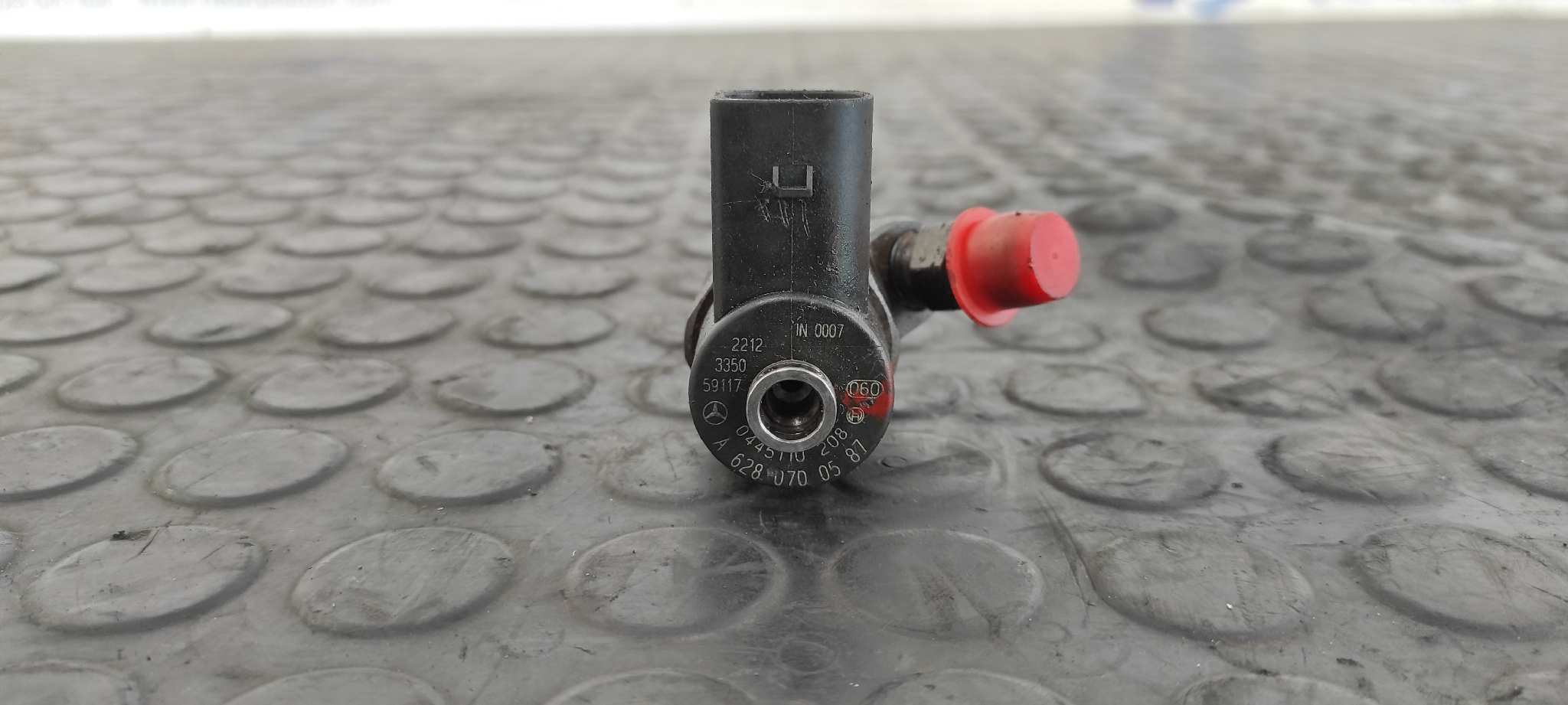 INYECTOR MERCEDES-BENZ CLASE G (W463) - vista 4