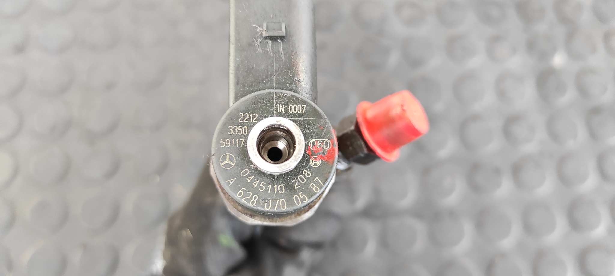 INYECTOR MERCEDES-BENZ CLASE G (W463) - vista 2