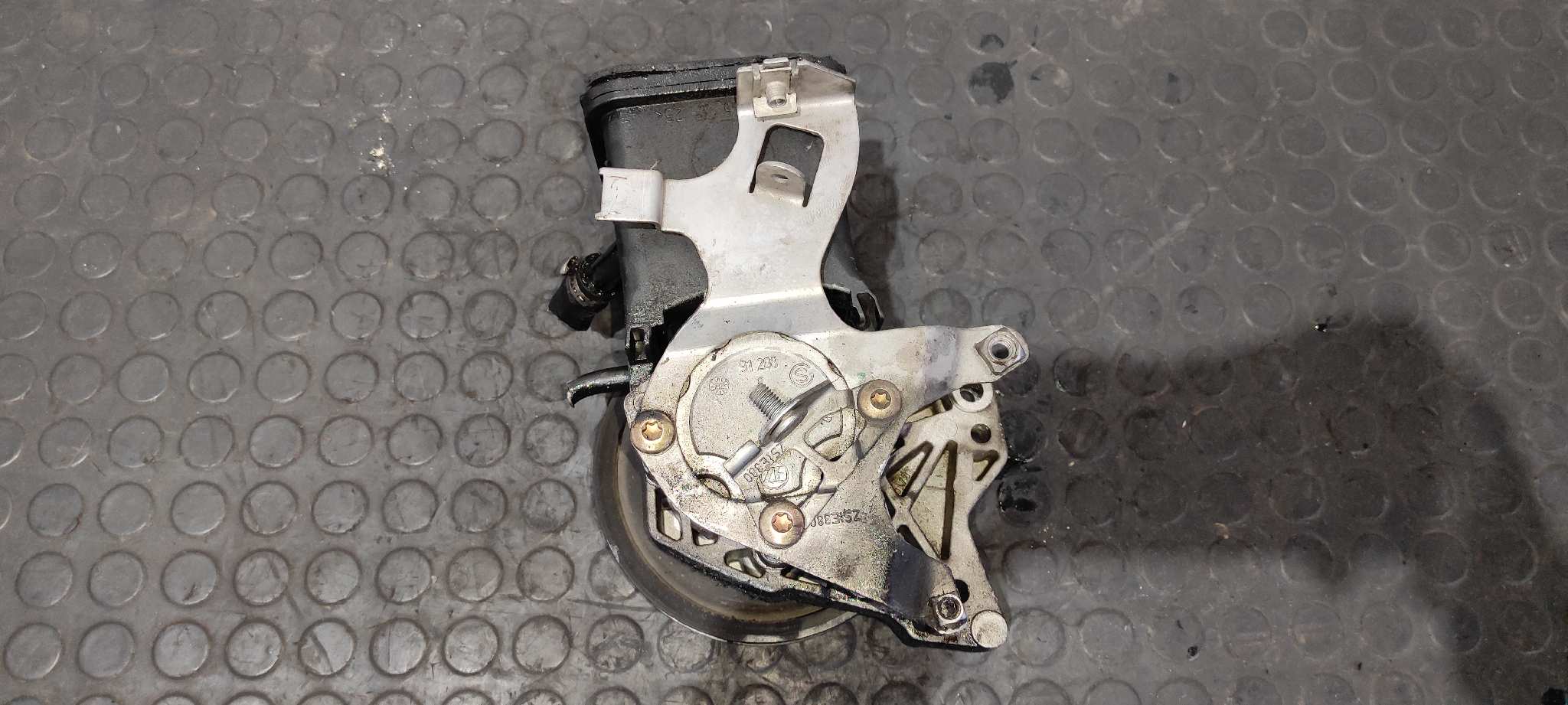 BOMBA DIRECCION BMW SERIE 3 COMPACT (E46) - vista 5