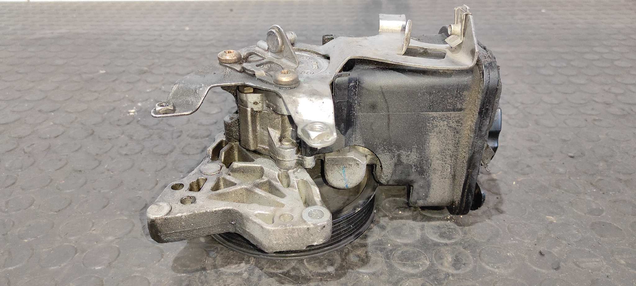 BOMBA DIRECCION BMW SERIE 3 COMPACT (E46) - vista 3