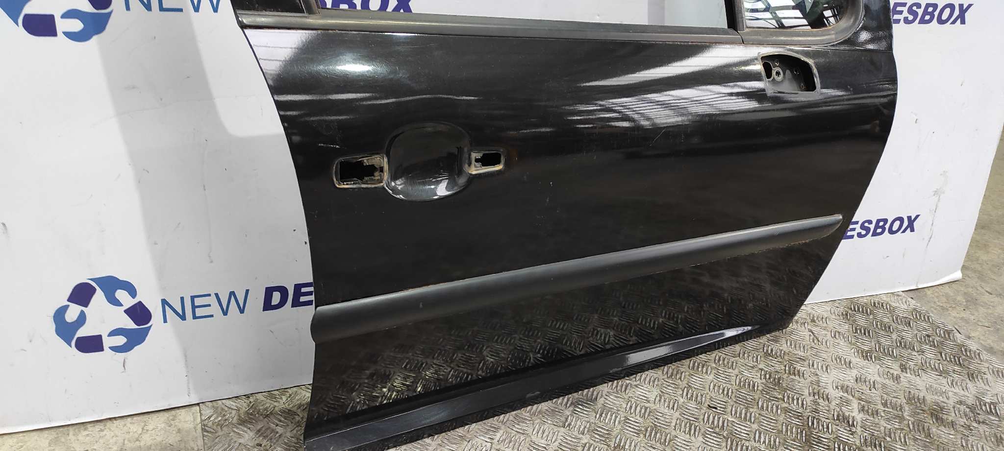 PUERTA DELANTERA DERECHA PEUGEOT 207 - vista 3