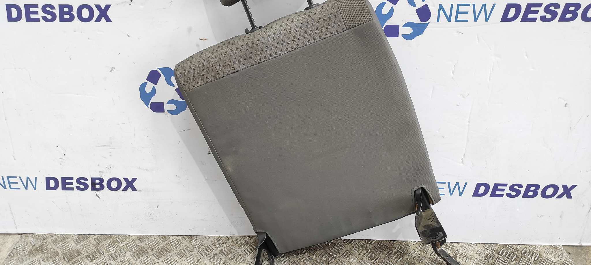 ASIENTO DELANTERO DERECHO NISSAN CABSTAR - vista 3