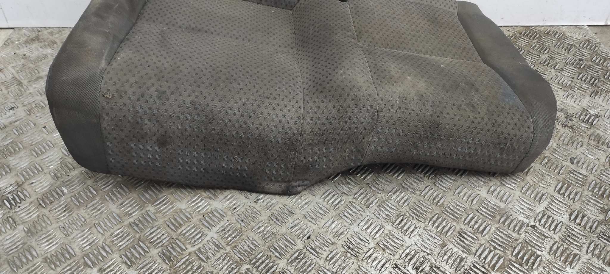 ASIENTO DELANTERO DERECHO NISSAN CABSTAR - vista 16