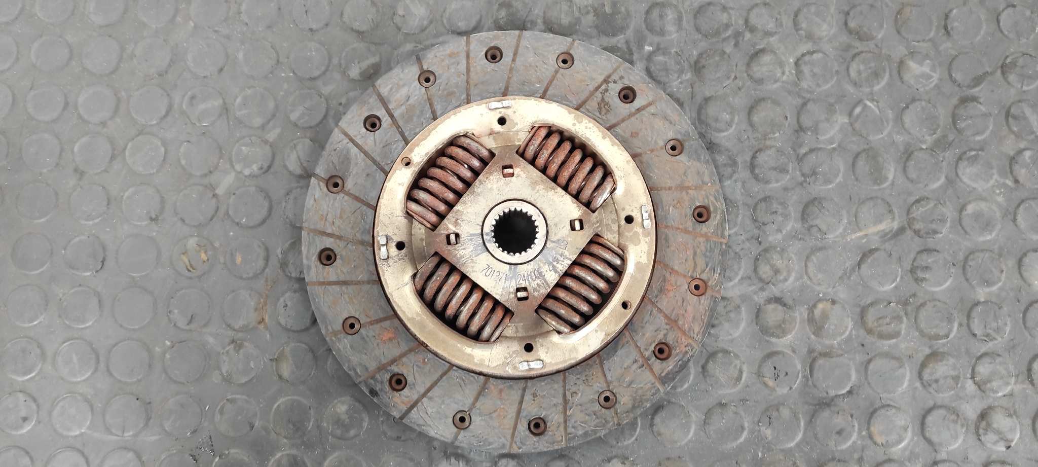 KIT EMBRAGUE NISSAN CABSTAR - vista 4