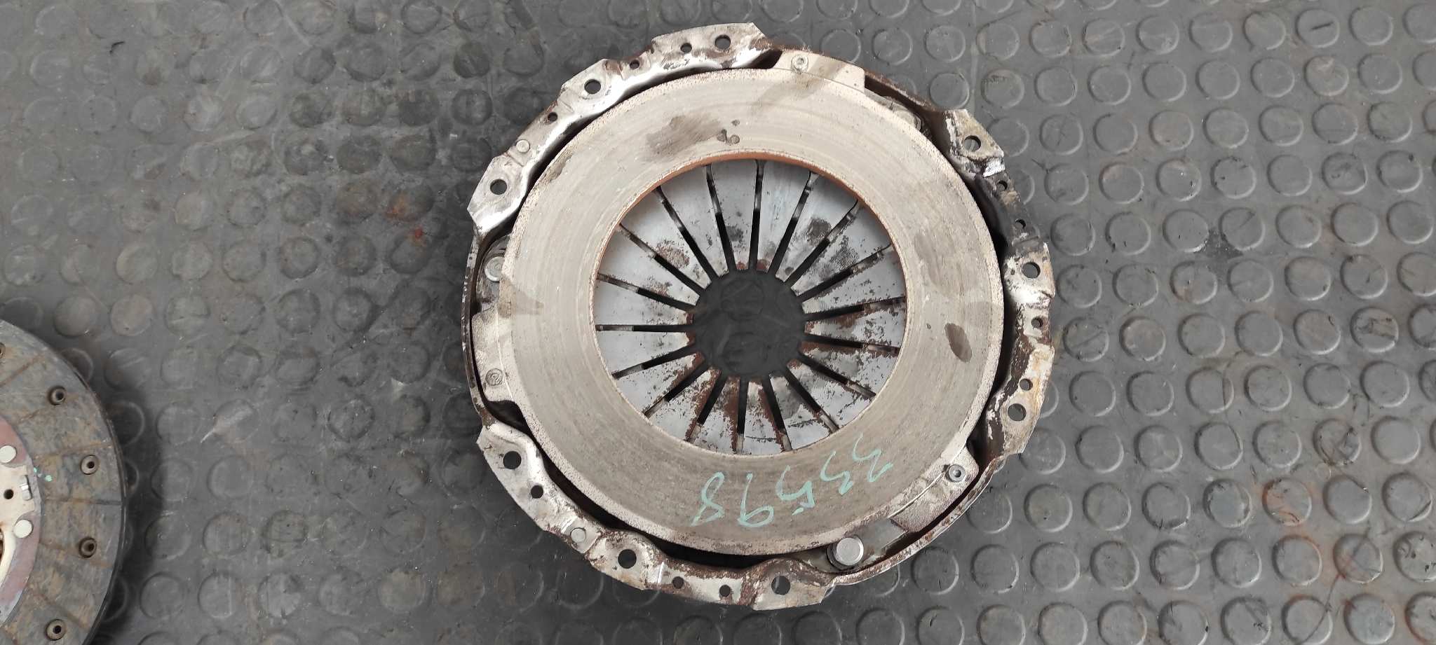 KIT EMBRAGUE NISSAN CABSTAR - vista 5