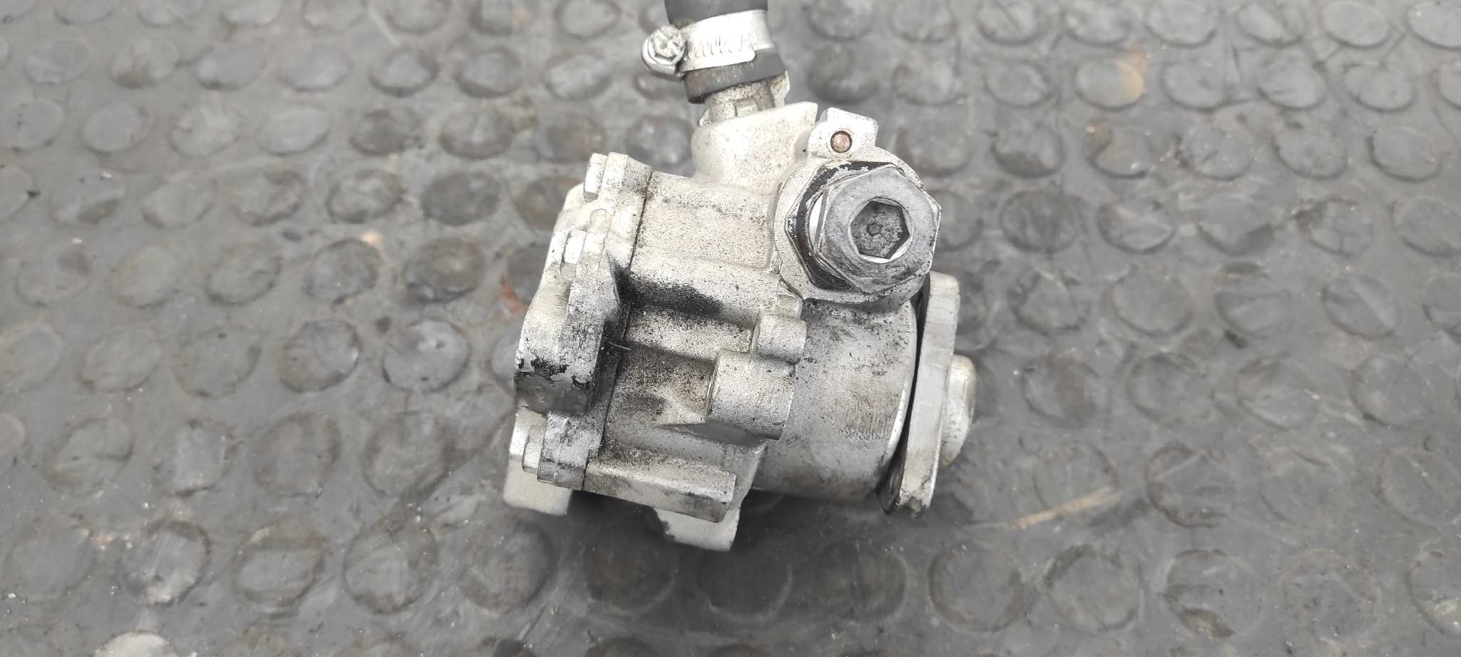 BOMBA DIRECCION AUDI A4 BERLINA (8E) - vista 4