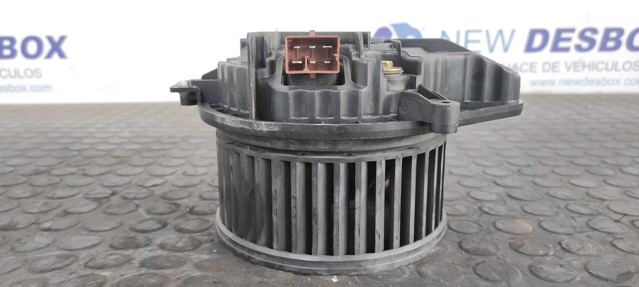 MOTOR CALEFACCION AUDI A4 BERLINA (8E) - vista 4