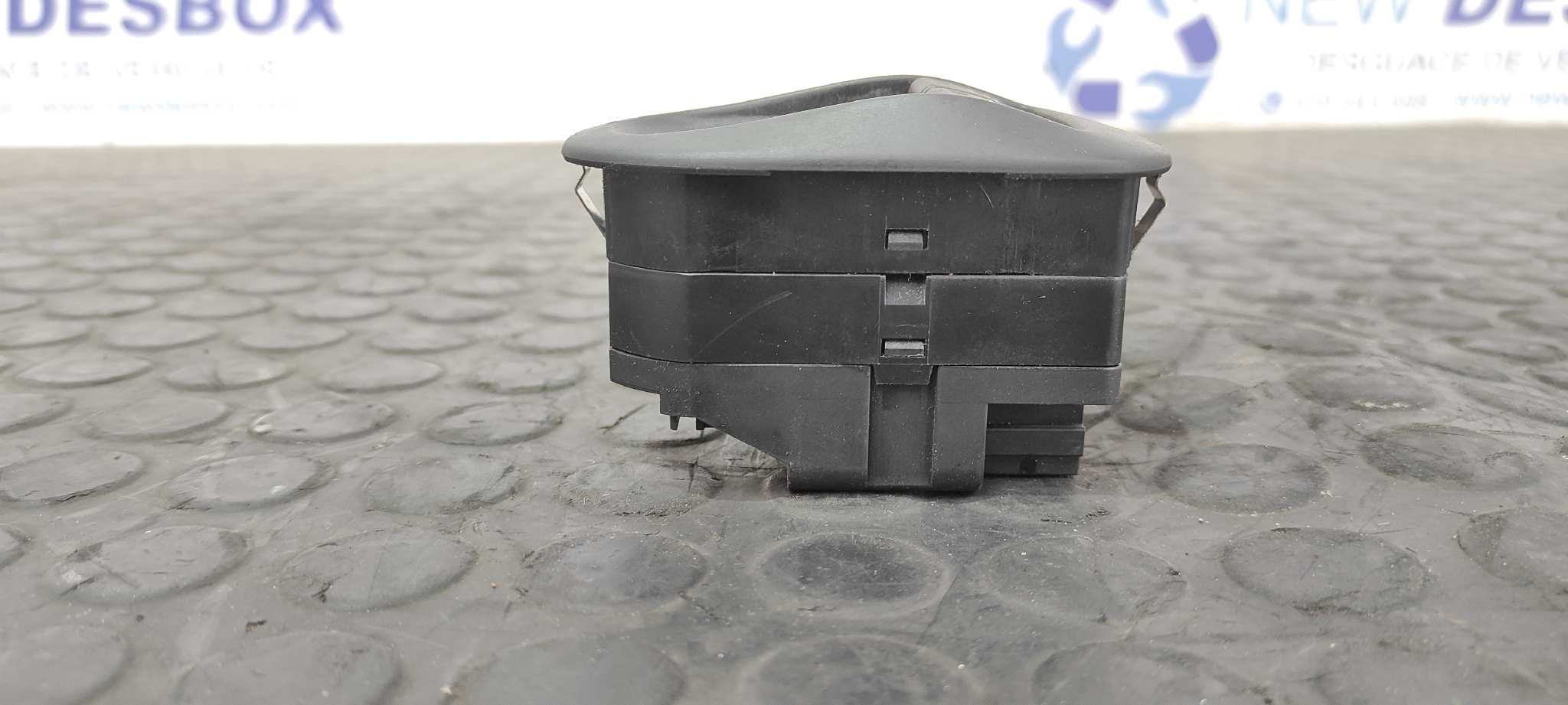 MANDO ELEVALUNAS DELANTERO IZQUIERDO PEUGEOT 206 BERLINA - vista 2