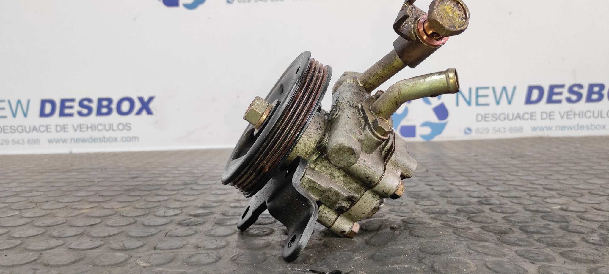 BOMBA DIRECCION NISSAN CABSTAR - vista 5