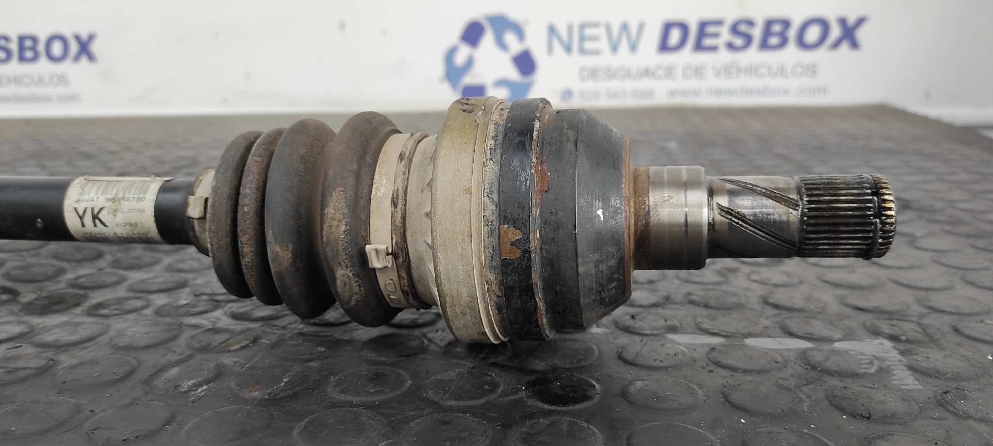 TRANSMISION DELANTERA IZQUIERDA CHEVROLET AVEO - vista 2