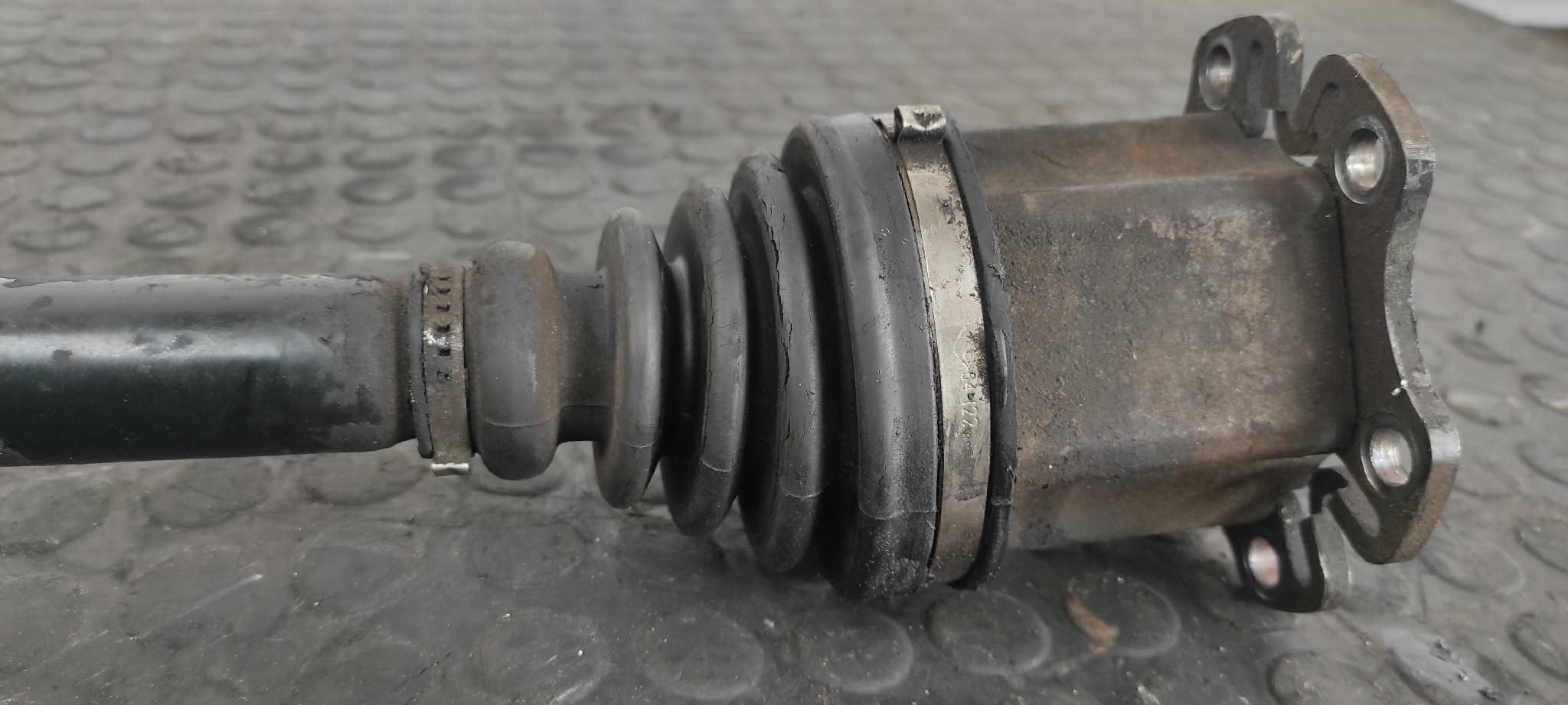 TRANSMISION DELANTERA IZQUIERDA AUDI A4 BERLINA (8E) - vista 3