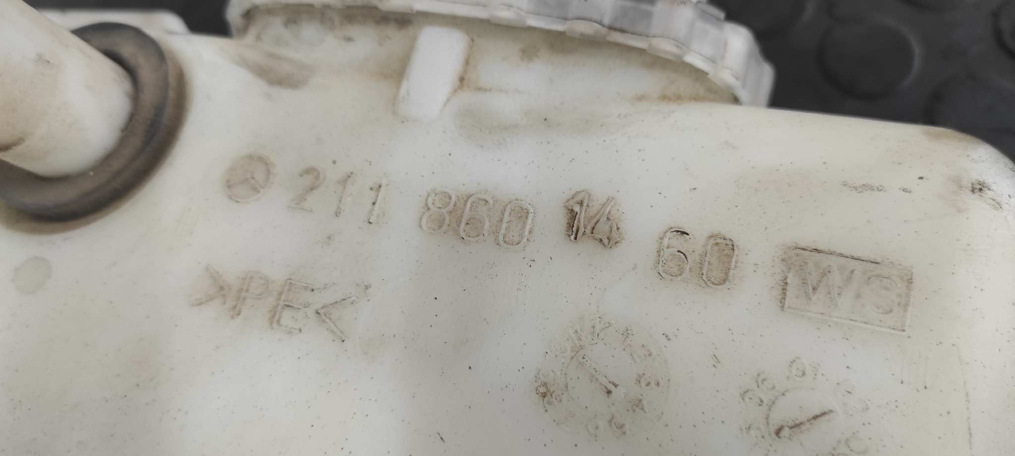 DEPOSITO LIMPIA MERCEDES-BENZ CLASE E (W211) BERLINA - vista 6