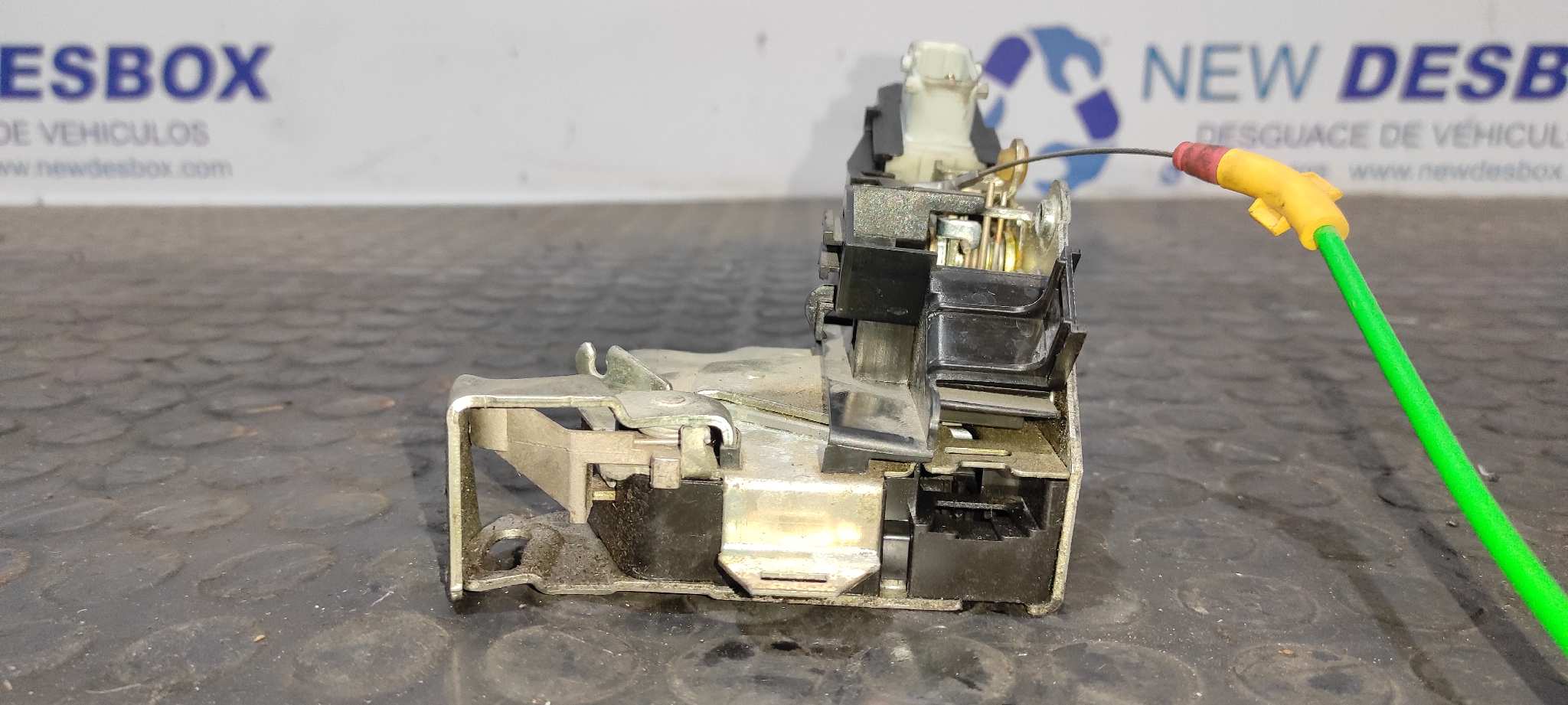 CERRADURA PUERTA TRASERA DERECHA BMW SERIE 5 BERLINA (E39) - vista 5