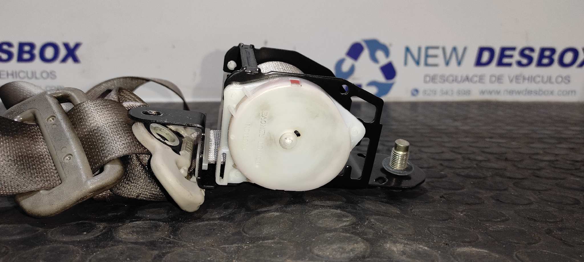 CINTURON DELANTERO DERECHO NISSAN CABSTAR - vista 5