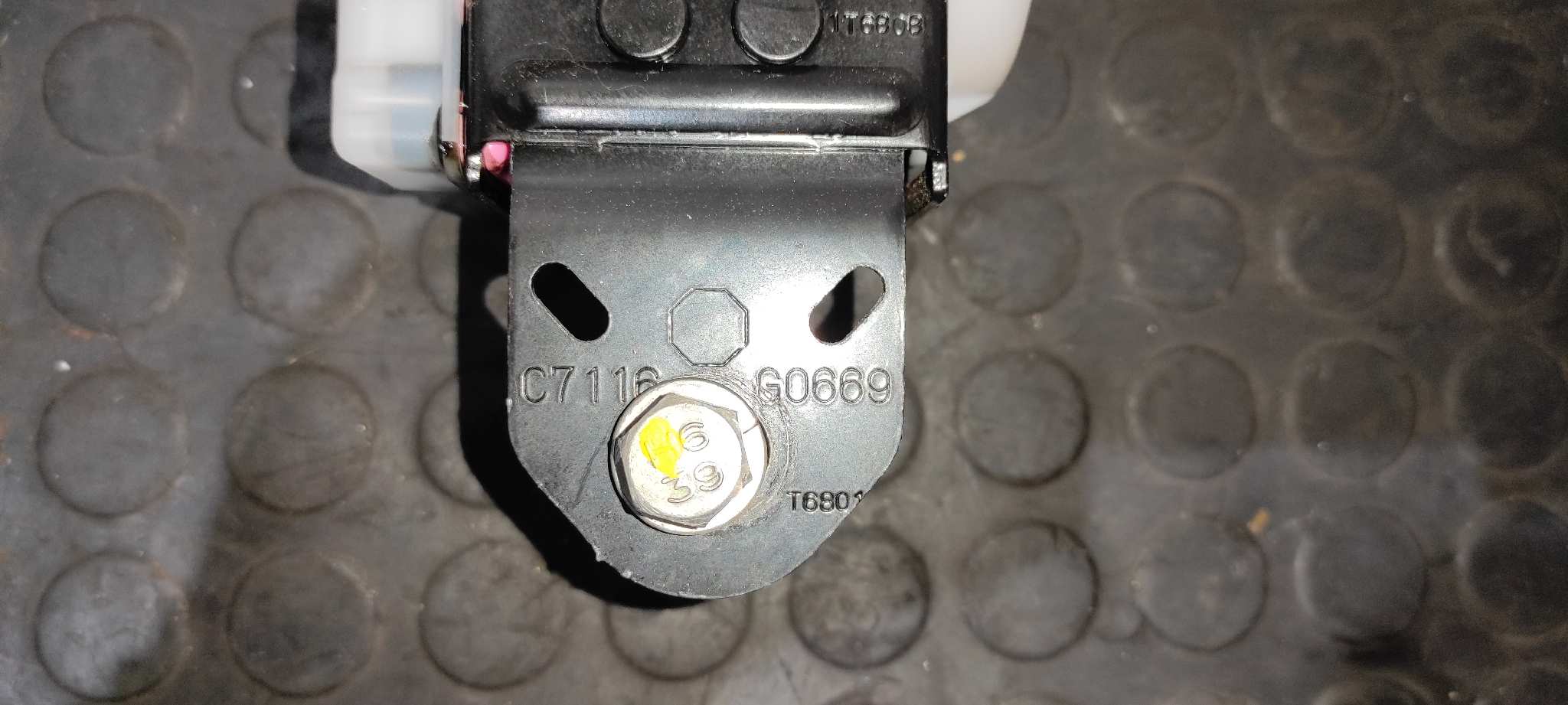 CINTURON DELANTERO DERECHO NISSAN CABSTAR - vista 8