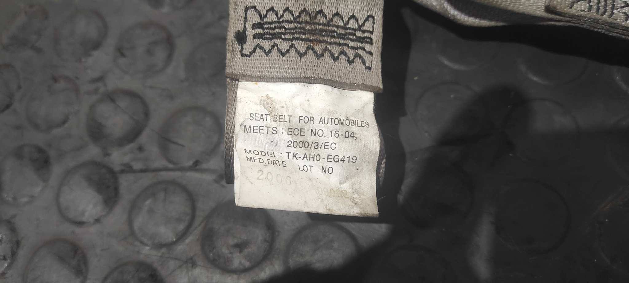 CINTURON DELANTERO DERECHO NISSAN CABSTAR - vista 4