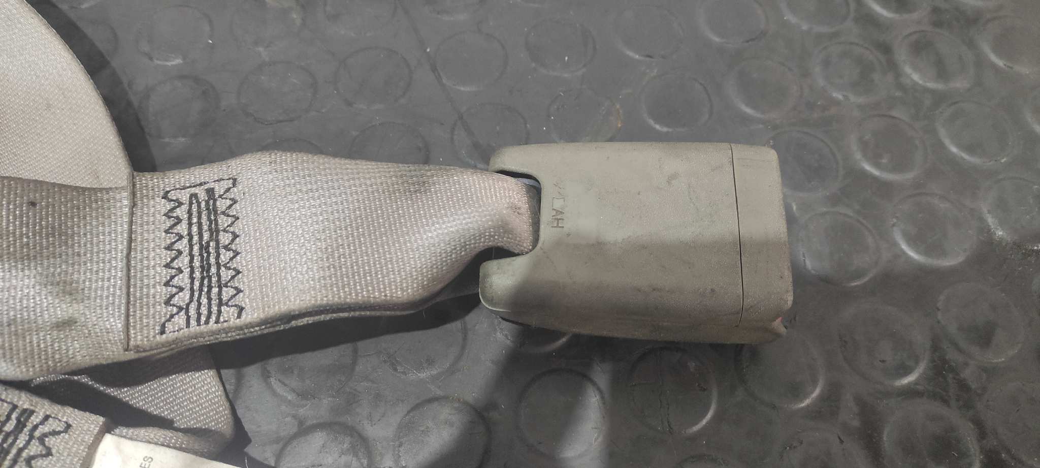 CINTURON DELANTERO DERECHO NISSAN CABSTAR - vista 6