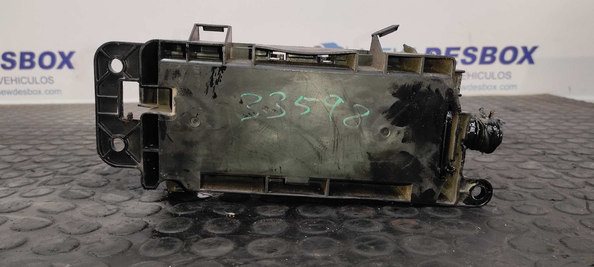 CAJA RELES / FUSIBLES NISSAN CABSTAR - vista 7