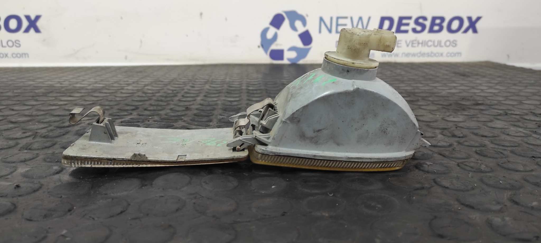 PILOTO DELANTERO DERECHO VOLKSWAGEN VENTO (1H2) - vista 2