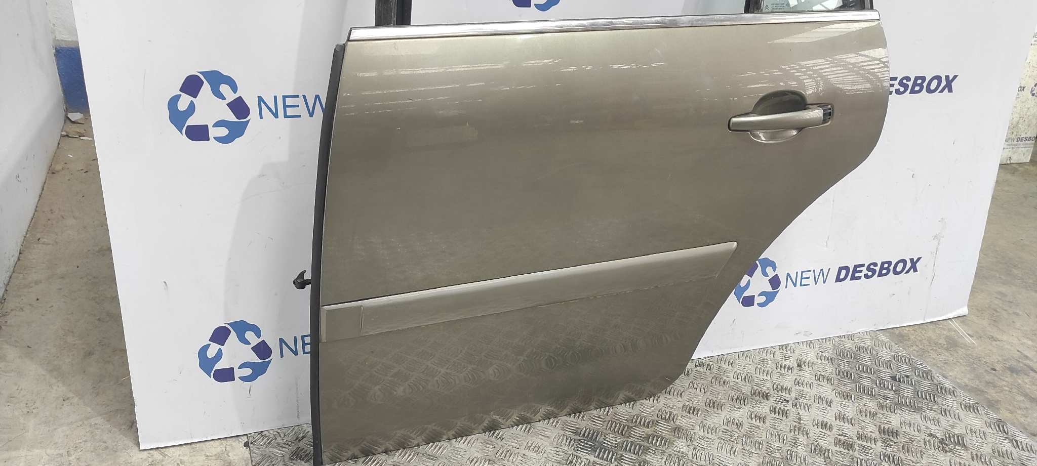 PUERTA TRASERA IZQUIERDA CITROEN C4 GRAND PICASSO - vista 4