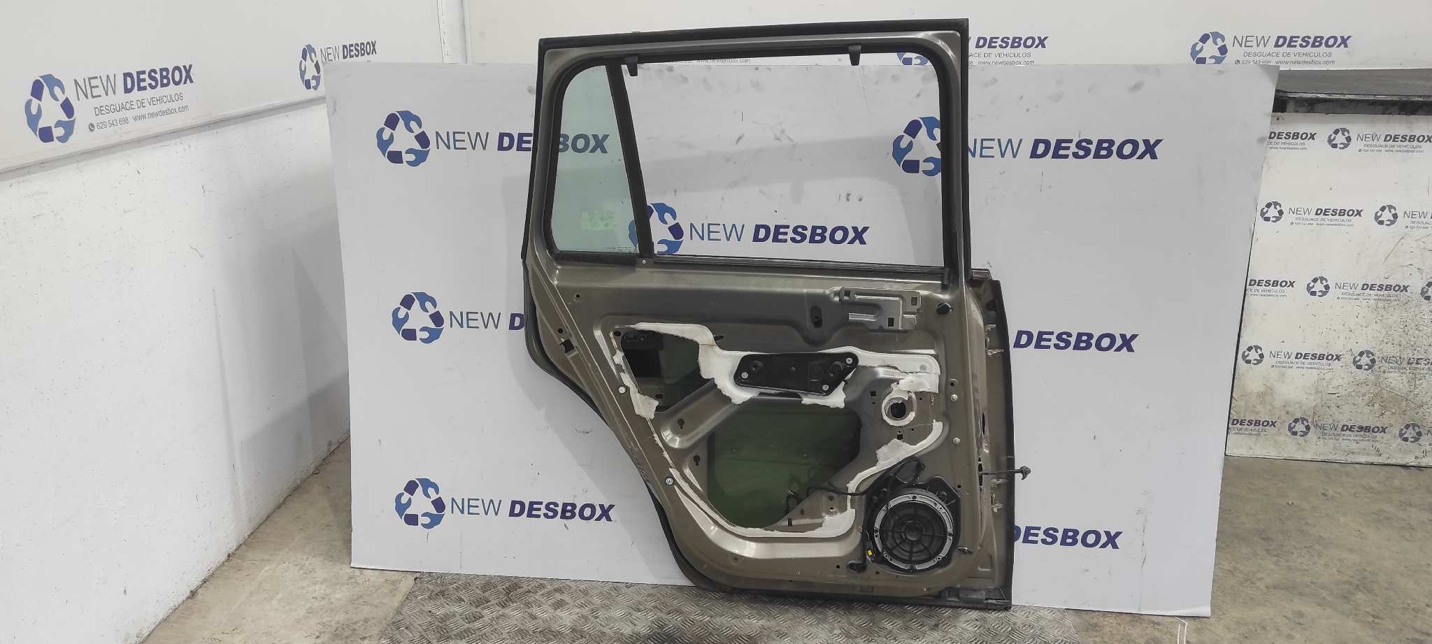 PUERTA TRASERA IZQUIERDA CITROEN C4 GRAND PICASSO - vista 2