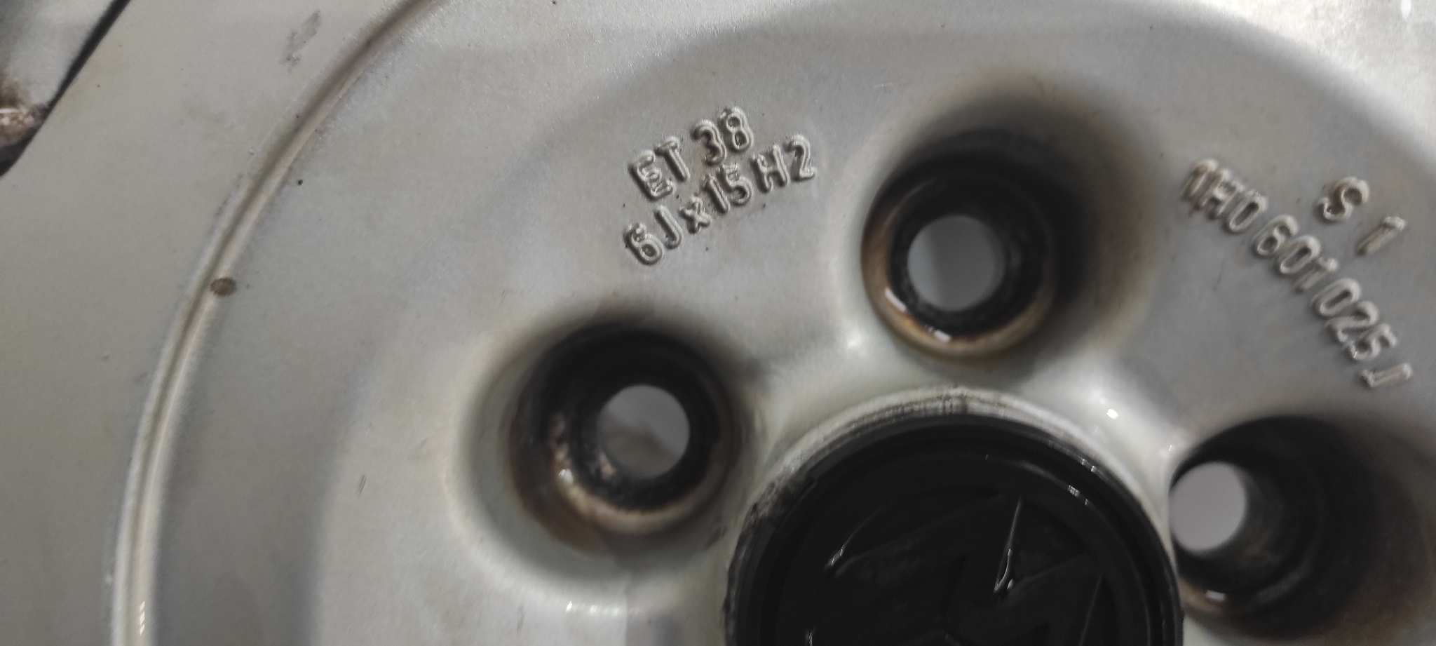 JUEGO LLANTAS VOLKSWAGEN VENTO (1H2) - vista 4