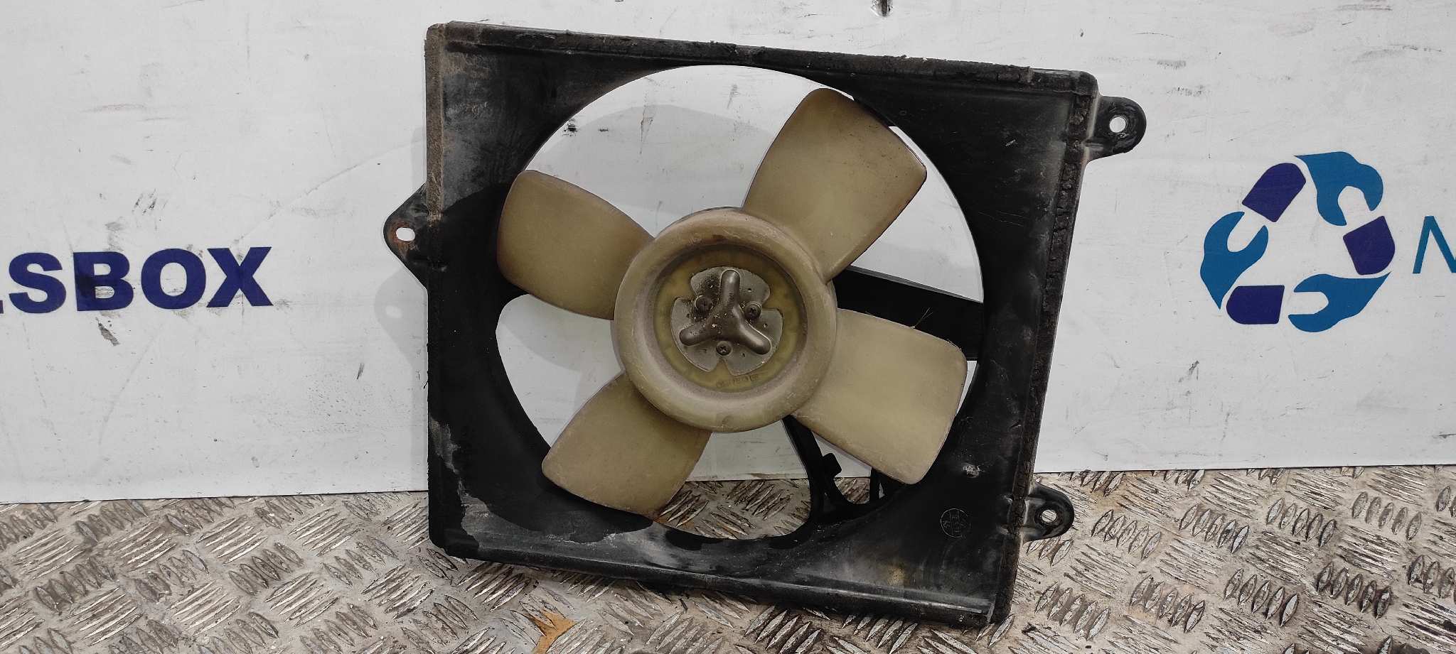 ELECTROVENTILADOR MITSUBISHI ECLIPSE (D20) - vista 2