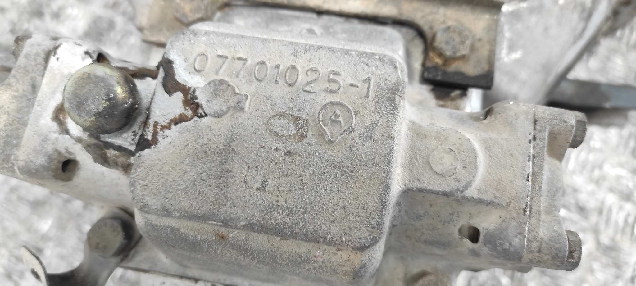 CAJA CAMBIOS NISSAN TRADE 2.8 - vista 6