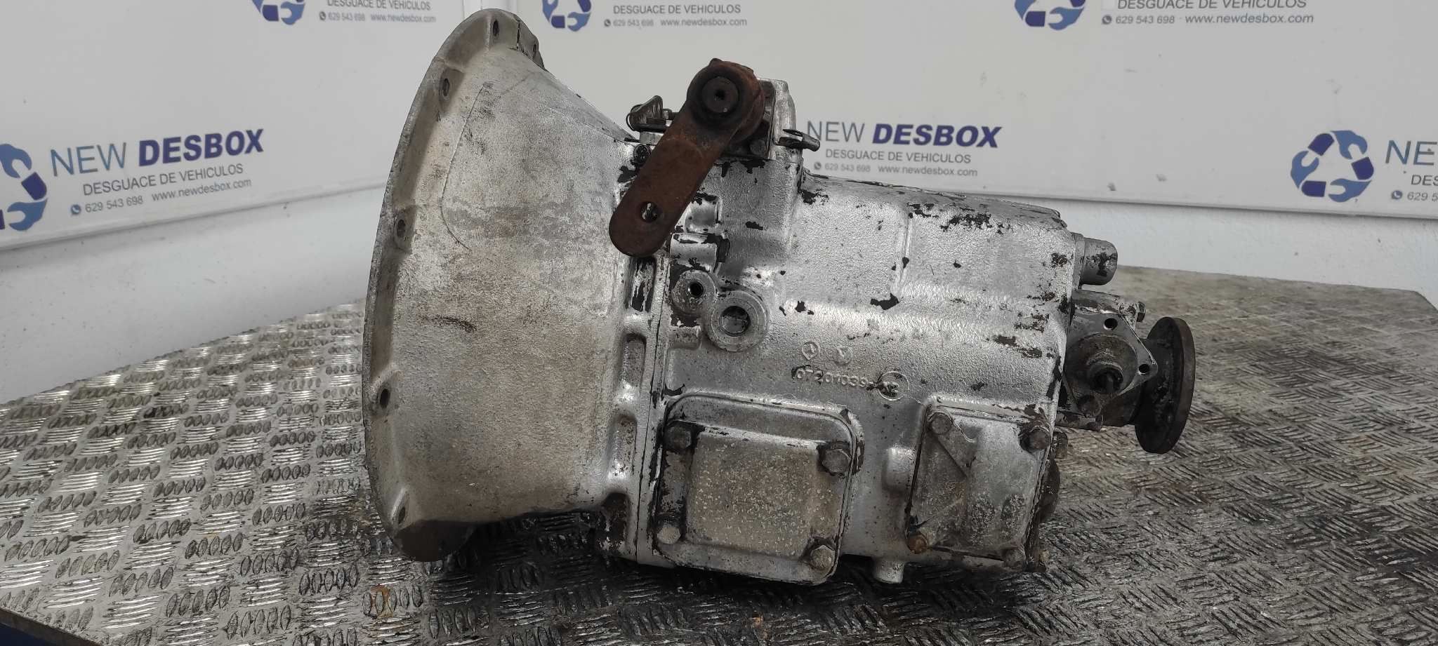 CAJA CAMBIOS NISSAN TRADE 2.8 - vista 2