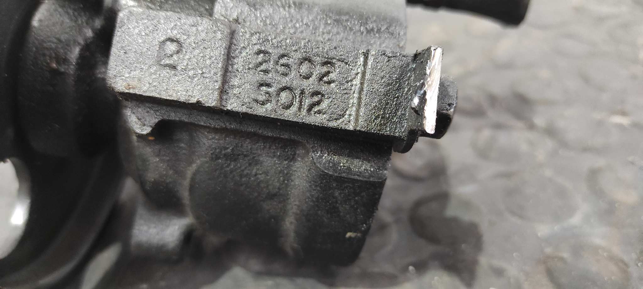 BOMBA DIRECCION RENAULT KANGOO (F/KC0) - vista 4